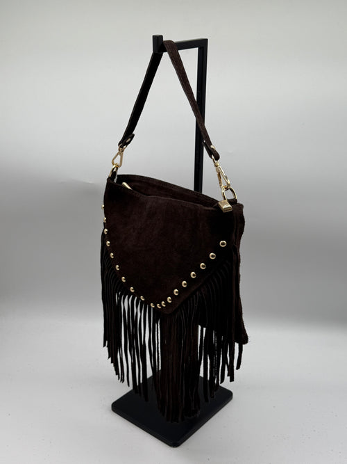 Borsa a Tracolla in Camoscio con Frange e Borchie Dorate – Stile Boho-Chic Made in Italy