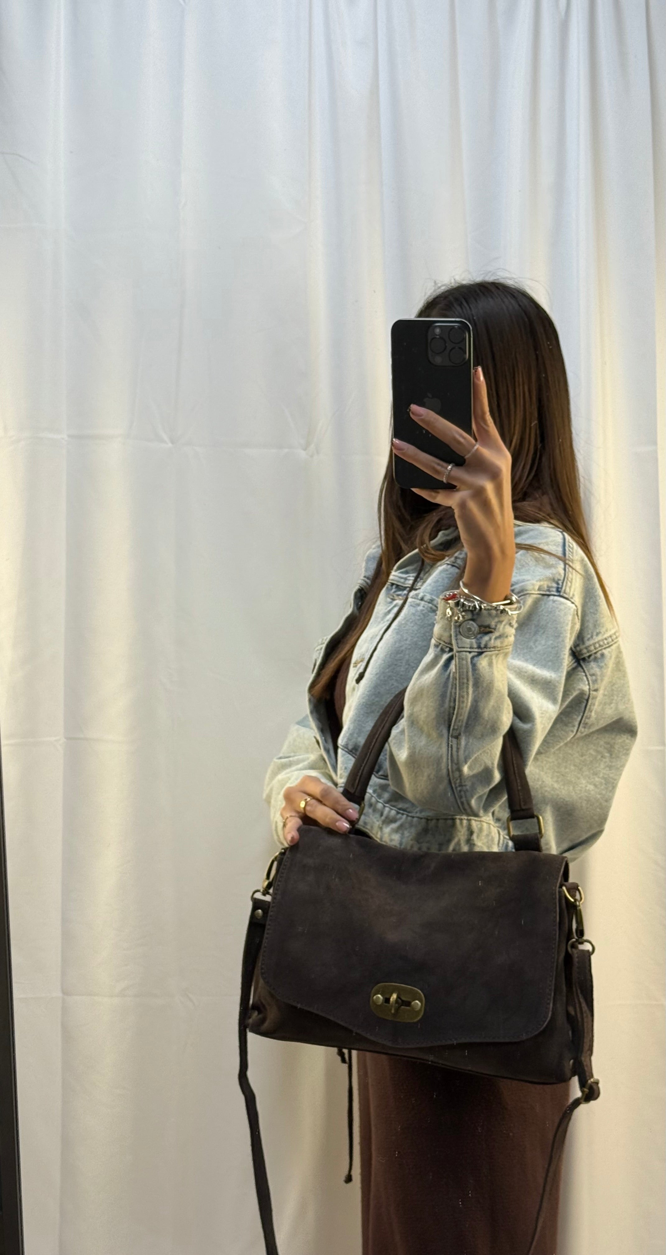 Borsa postina media in vera pelle scamosciata